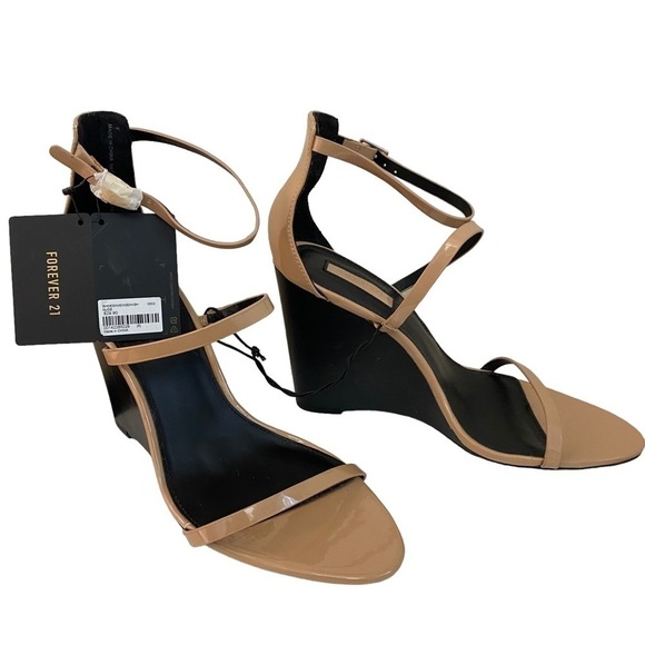 NEW Forever 21 Ankle Strap Wedge Heels in Blush Tan - Picture 2 of 7